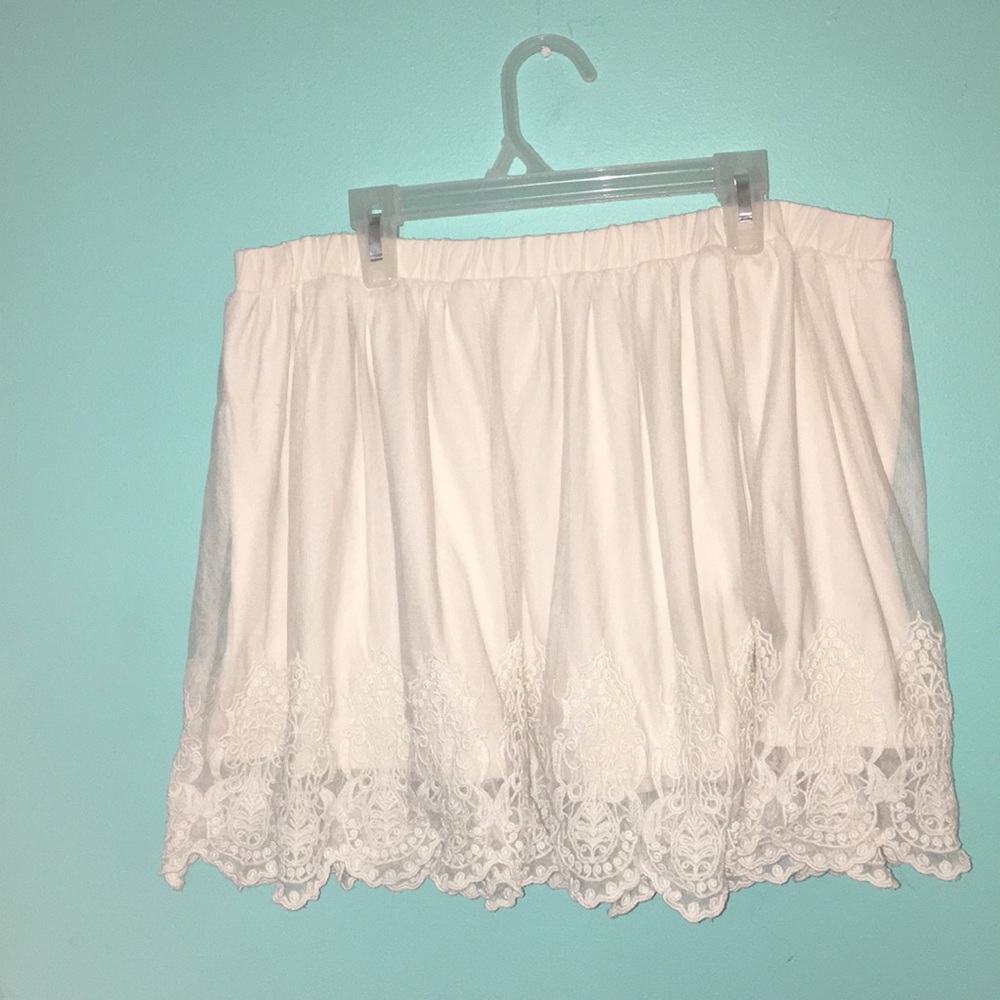 Cream colored tulle skirt